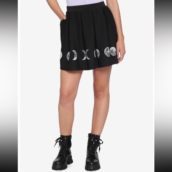 NWT Moon Phase Skirt - Picture 1 of 4